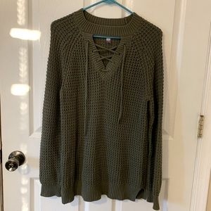 Francesa’s Green Colored Sweater